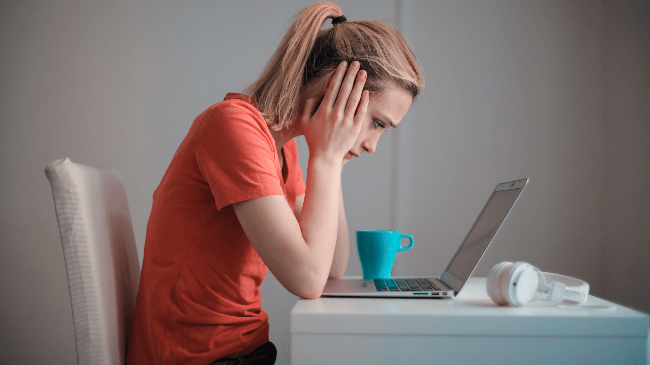 Why Most Email Newsletters Suck & How To Fix Them!