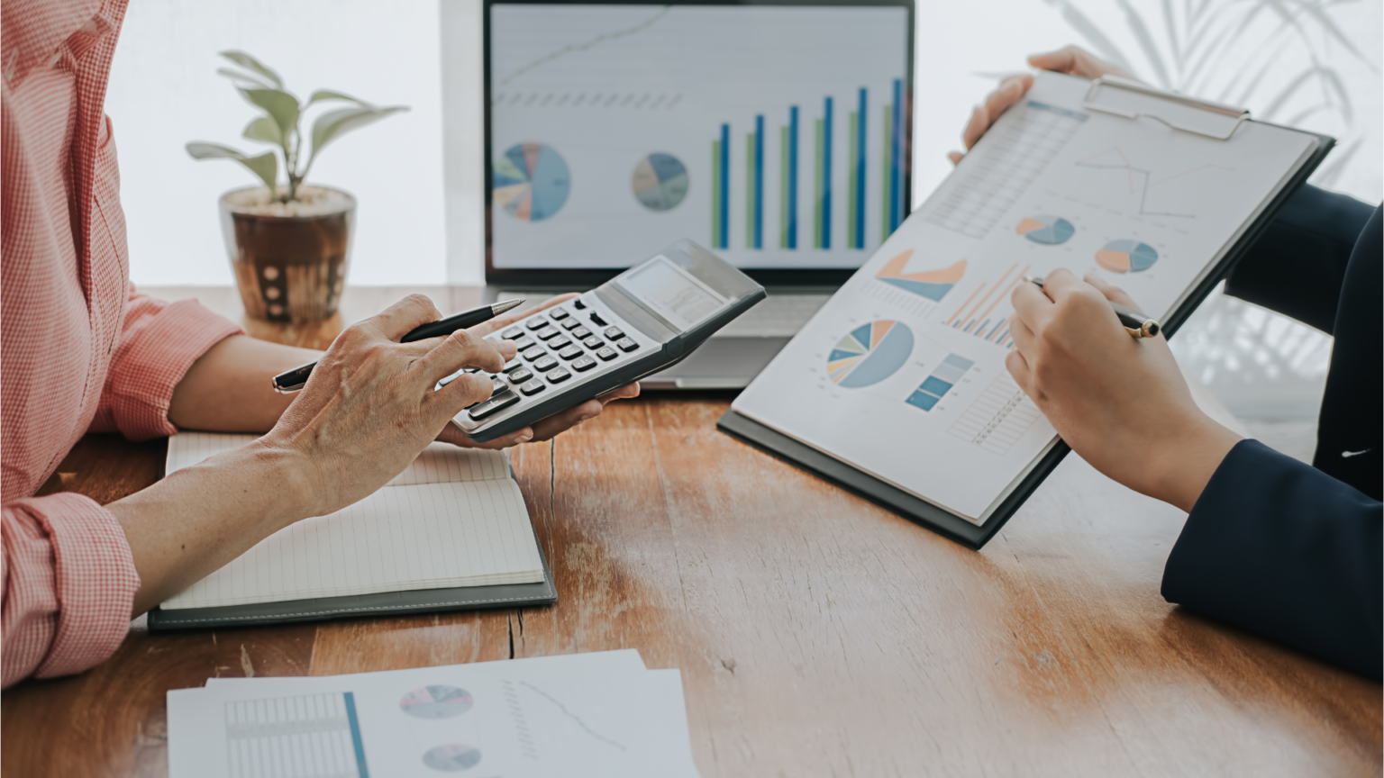 7 Amazing CRM Automation Integrations For Your Sales Process in 2022
